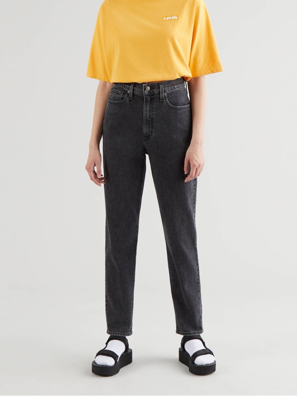 Levi’s High Waisted Taper Jean Washed Black Size 32 Normcore 90s‎ Streetwear